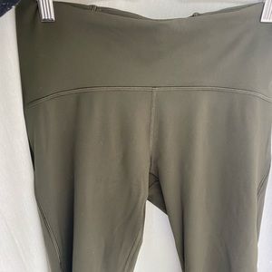 Lululemon Dark Green Mesh Leggings 8